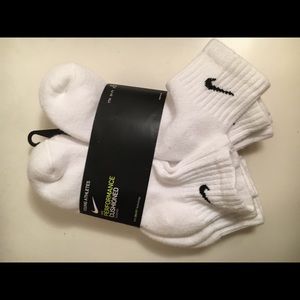 White socks Nike NWT